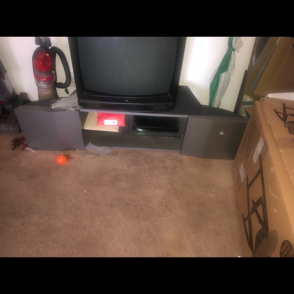 Tables - Picture 2 of 5